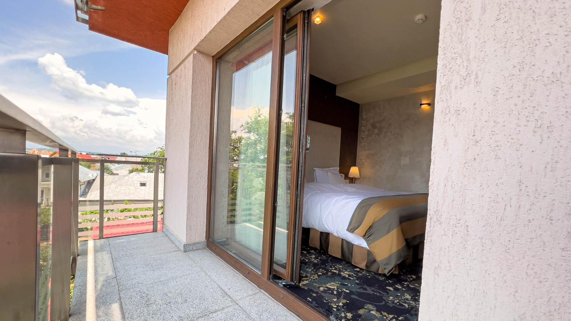 Hotel Tolea Targoviste Exterior photo