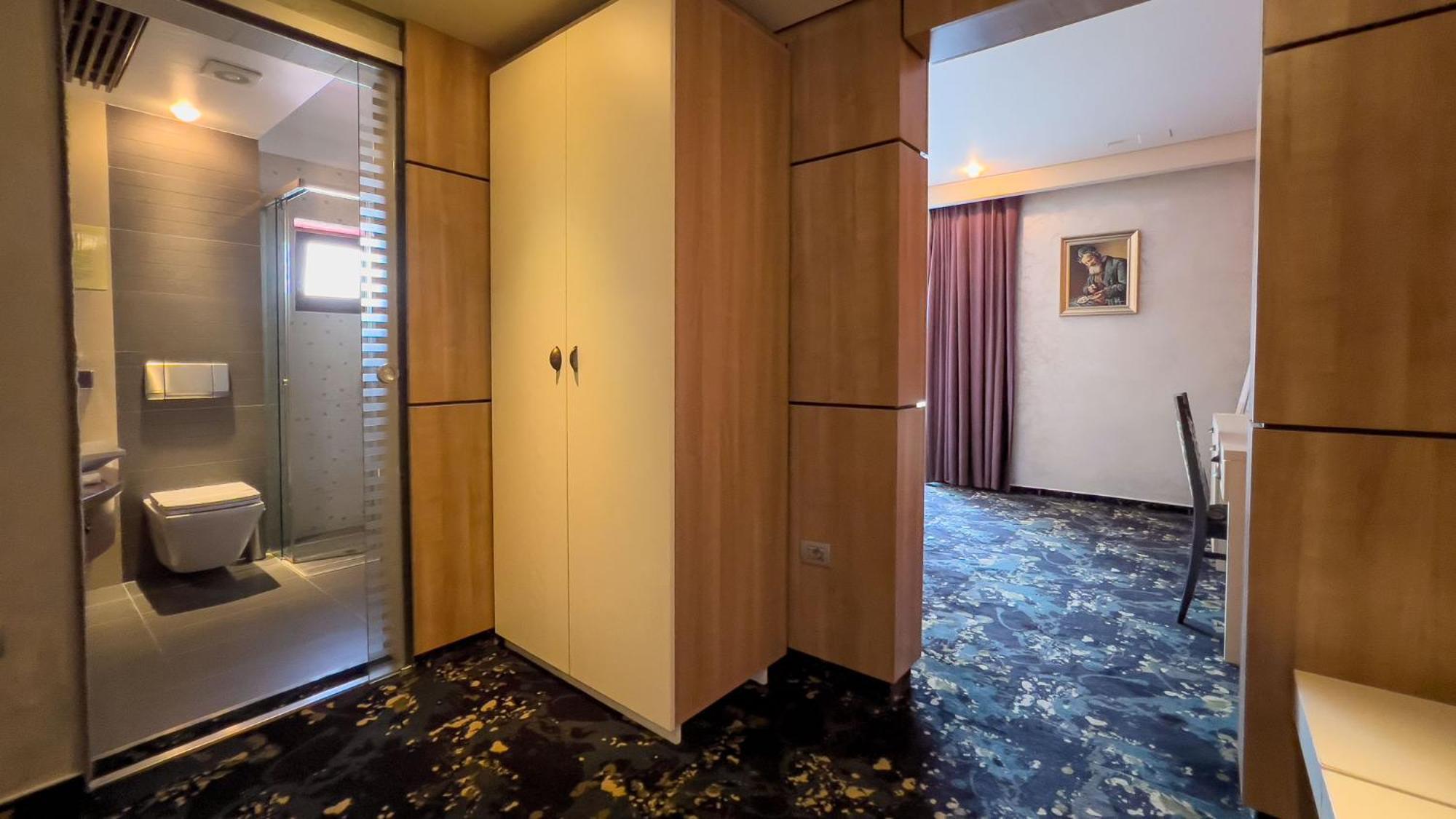 Hotel Tolea Targoviste Exterior photo